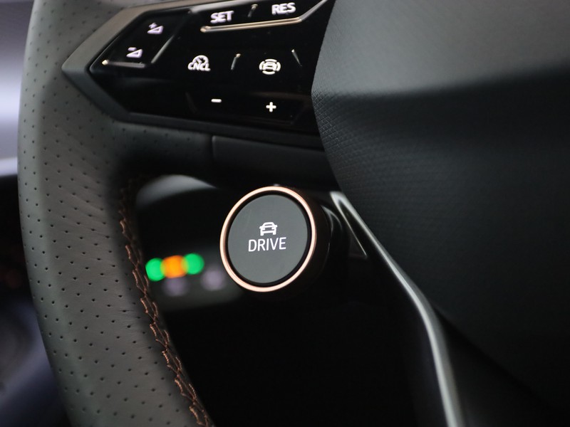 Cupra Tavascan 77kwh endurance immersive rwd