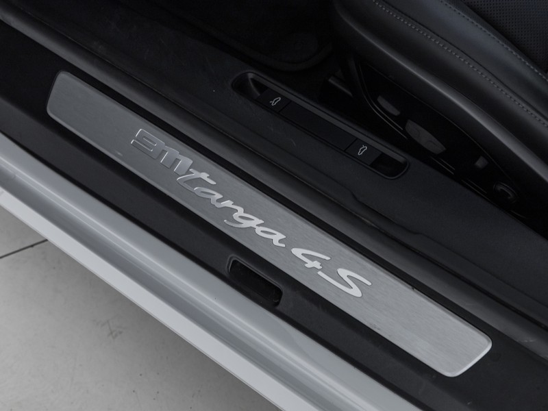 Porsche 911 targa 3.0 4s auto
