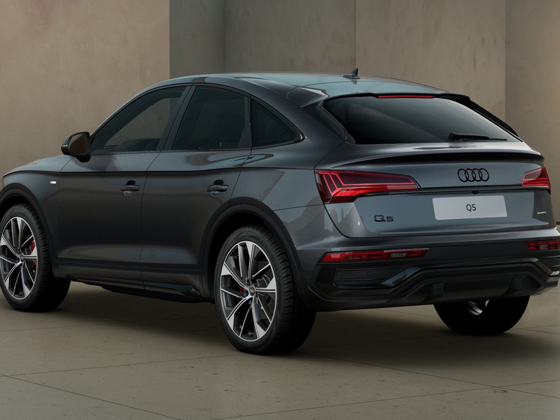 Audi Q5 sportback 40 2.0 tdi mhev 12v identity black quattro s-tronic