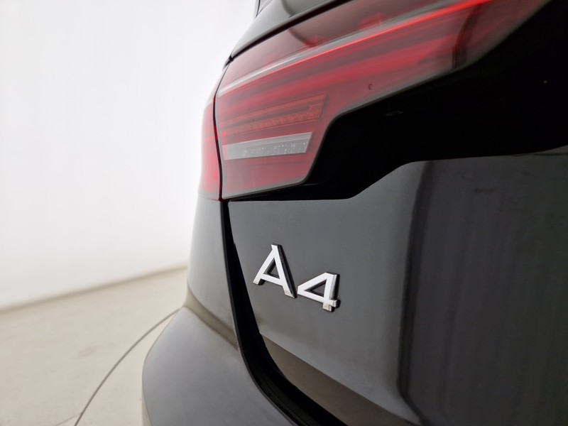 Audi A4 35 2.0 tdi mhev business advanced 163cv s-tronic