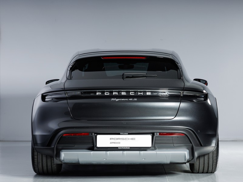 Porsche Taycan CUV 4S