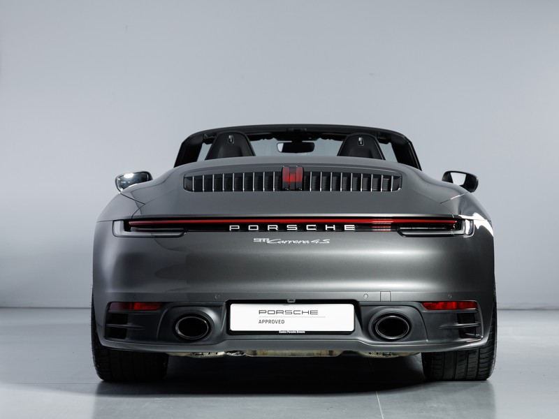 Porsche 911 Carrera 4S Cabriolet