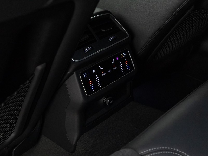 Audi A6 avant 45 3.0 tdi mhev 48v s line edition quattro s-tronic