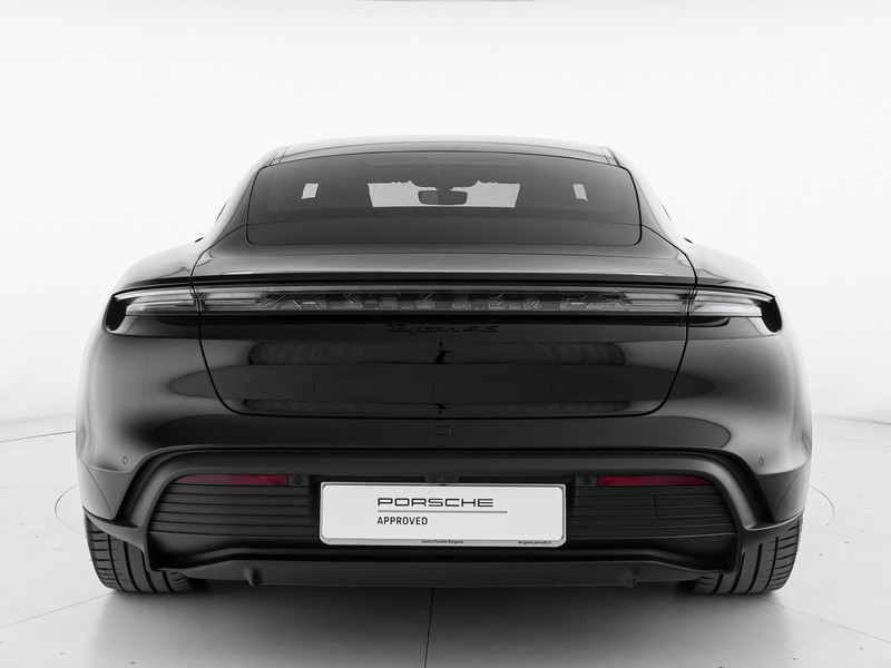 Porsche Taycan 4s performance battery plus