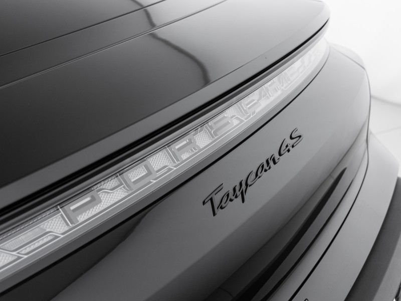 Porsche Taycan 4s performance battery plus
