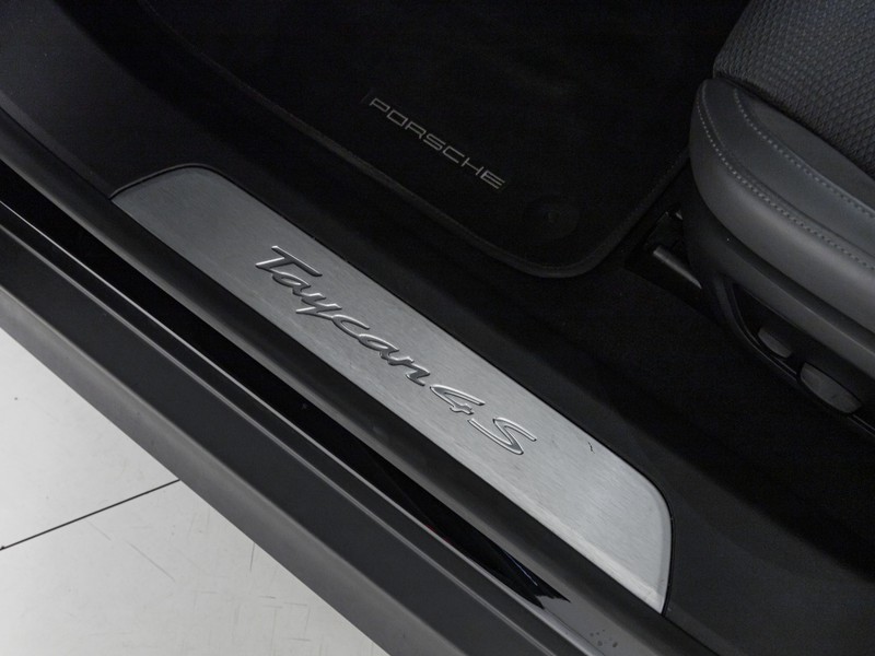 Porsche Taycan 4s performance battery plus
