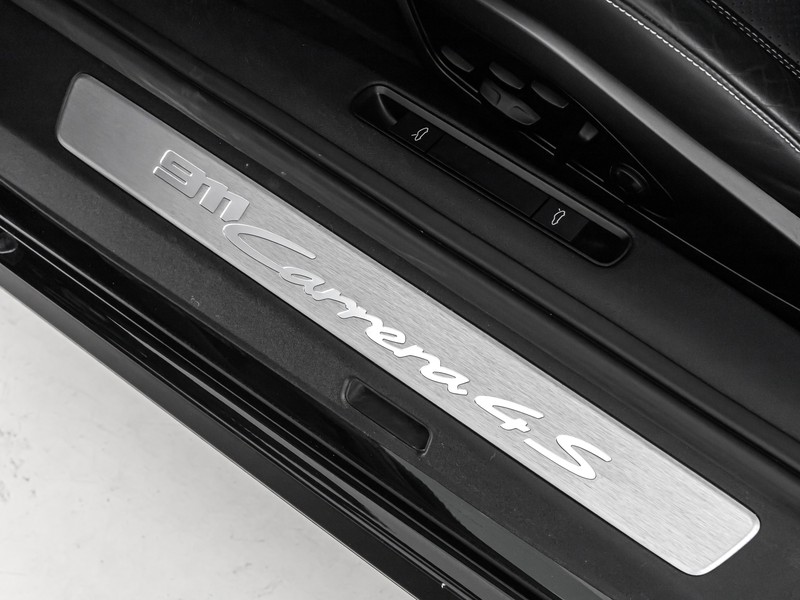 Porsche 911 cabrio 3.0 carrera 4s auto