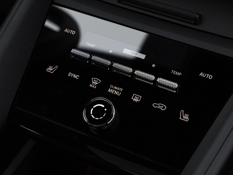 Porsche Macan 4