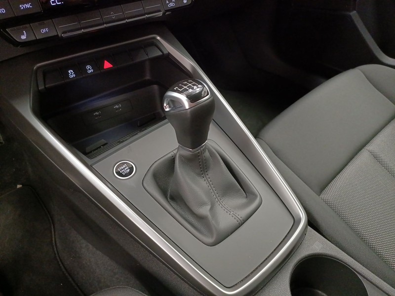 Audi A3 sportback 35 1.5 tfsi business advanced
