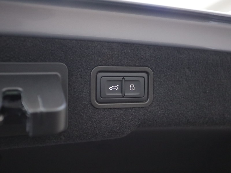 Audi A8 50 3.0 tdi mhev quattro tiptronic
