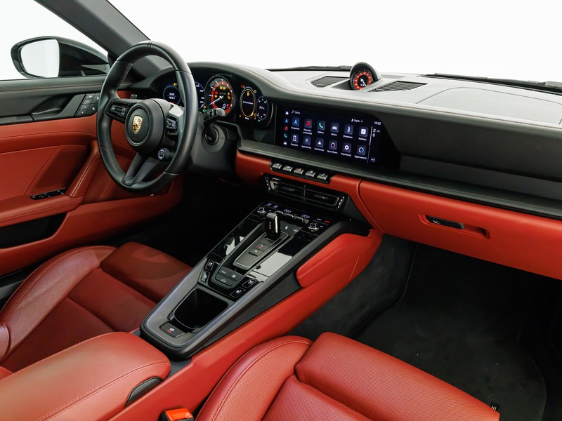 Porsche 911 coupe 3.0 carrera 4 gts auto