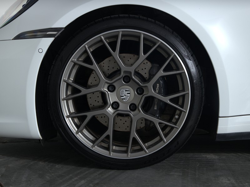 Porsche 911 coupe 3.0 carrera 4s auto
