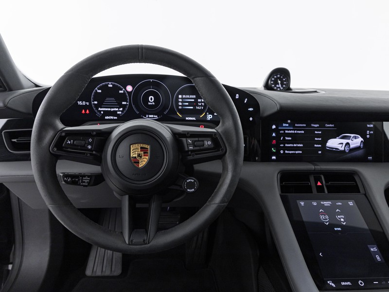 Porsche Taycan cross turismo 4s