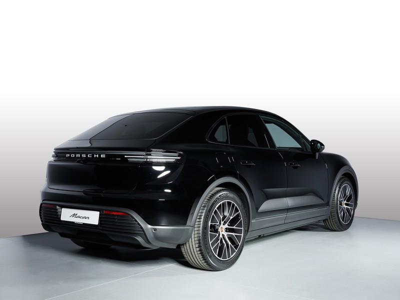 Porsche Macan 4