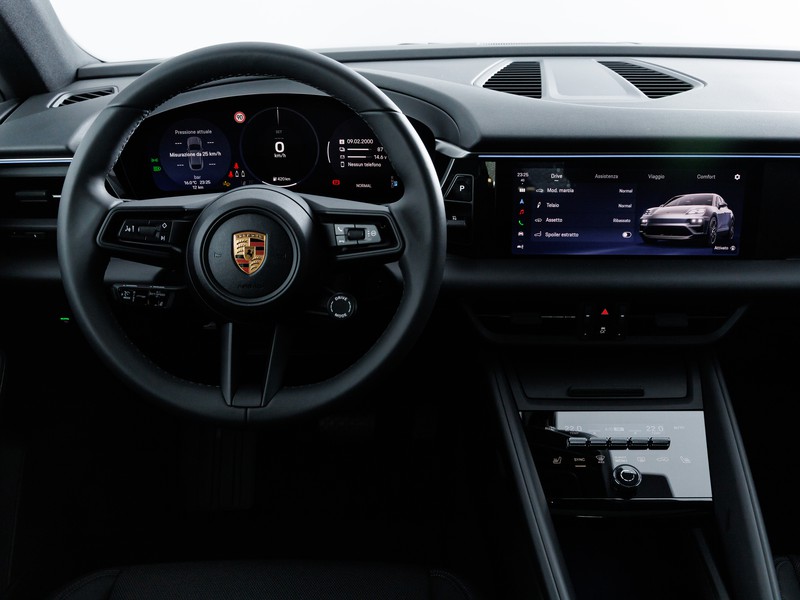 Porsche Macan 4
