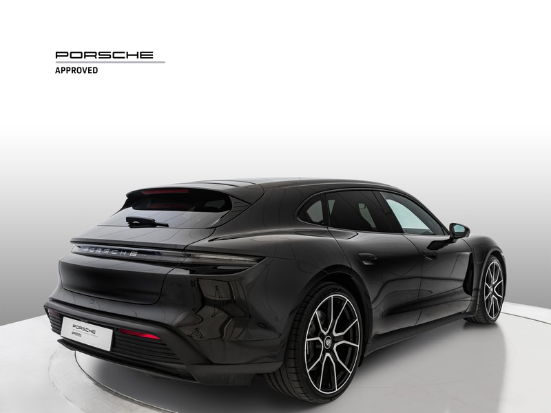 Porsche Taycan sport turismo