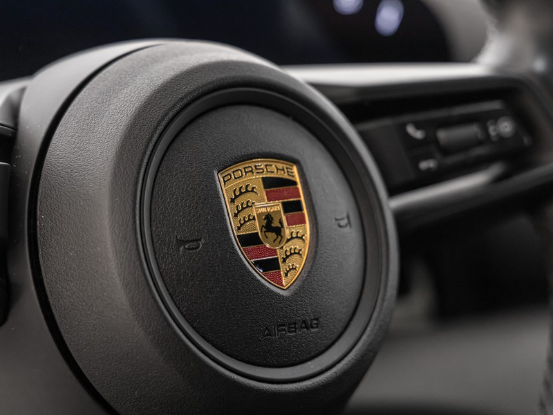 Porsche Taycan sport turismo