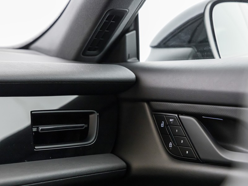 Porsche Taycan sport turismo