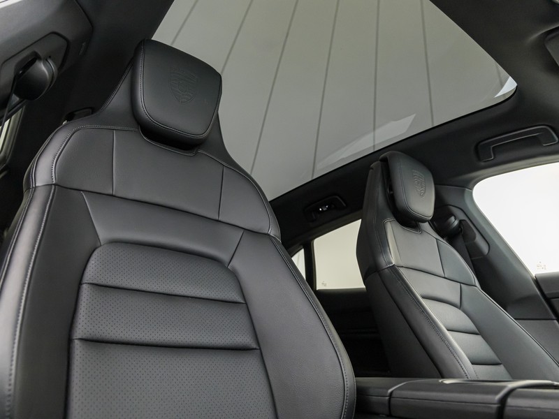 Porsche Taycan sport turismo
