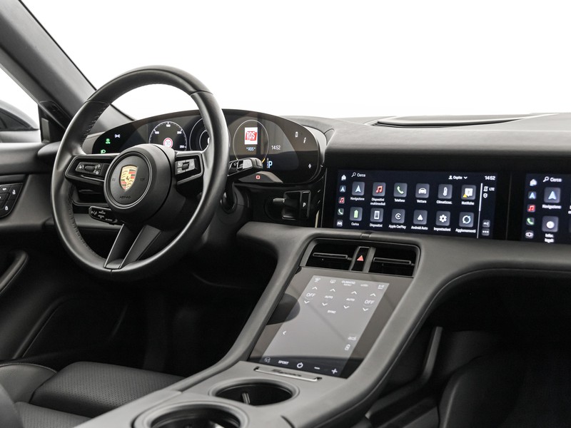 Porsche Taycan sport turismo