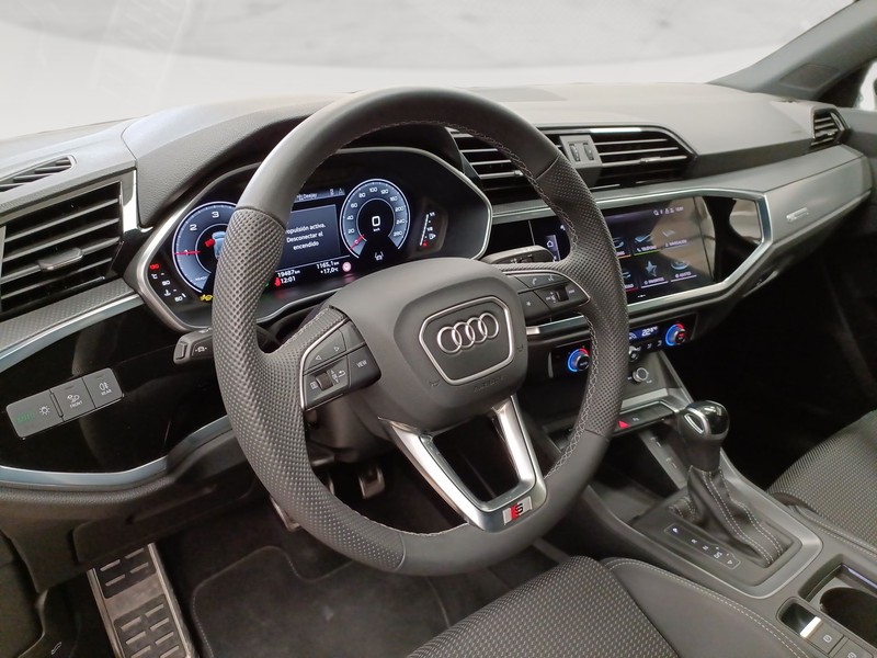 Audi Q3 35 2.0 tdi s line edition s-tronic