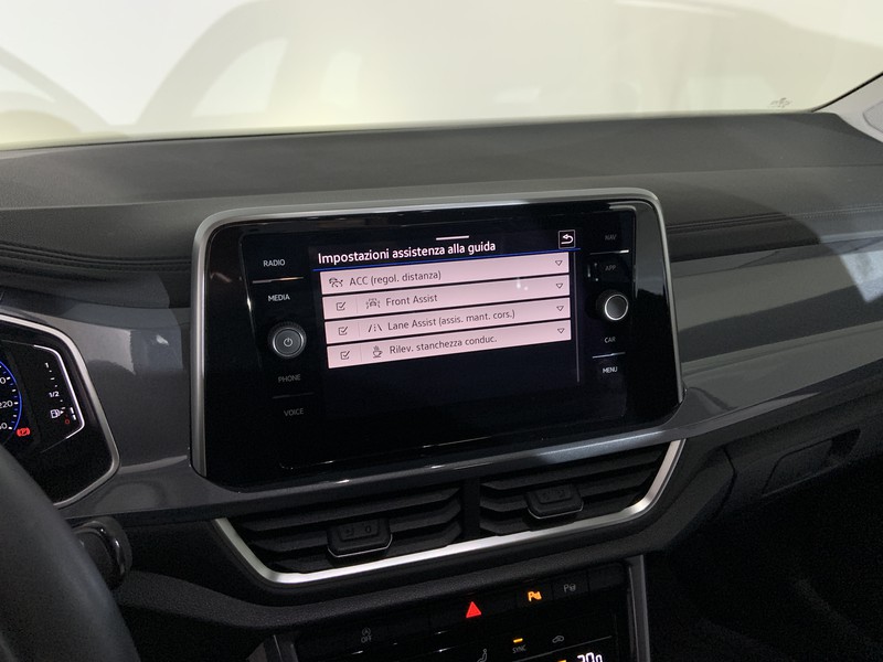Volkswagen T-Roc 1.0 tsi style 110cv