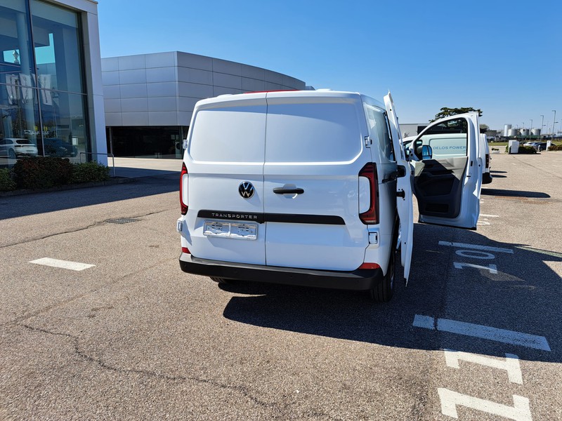 Volkswagen VIC T7 Transporter Transporterfurg PC110ant M6