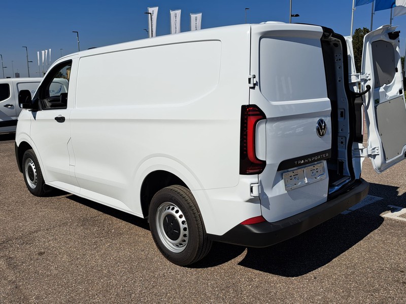 Volkswagen VIC T7 Transporter Transporterfurg PC110ant M6