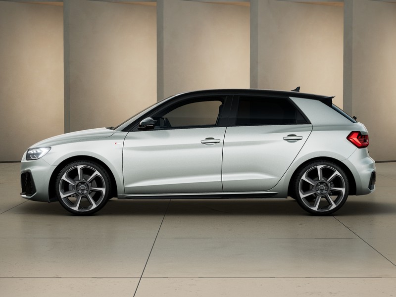 Audi A1 sportback 30 1.0 tfsi identity black 116cv s-tronic