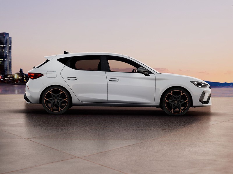 Cupra Leon 1.5 Hybrid 150 CV DSG