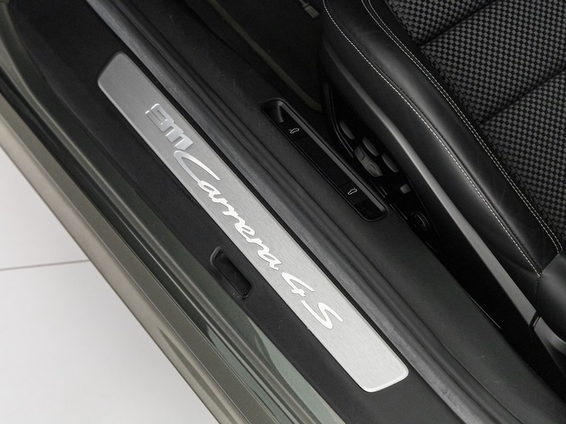 Porsche 911 coupe 3.0 carrera 4s auto