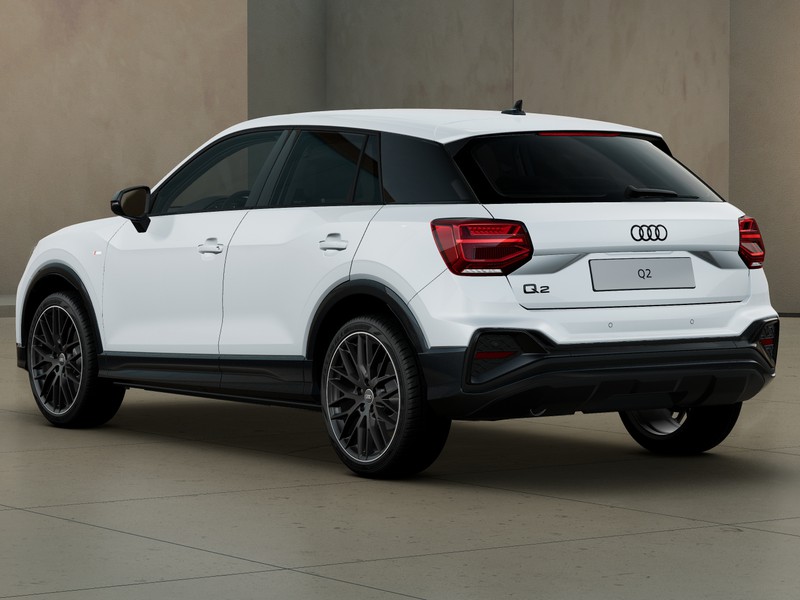 Audi Q2 35 1.5 tfsi identity black s-tronic