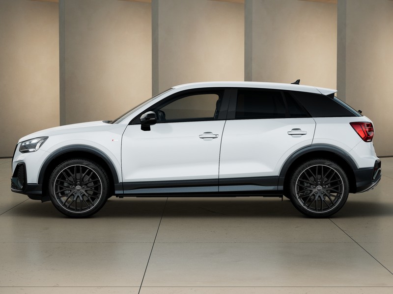Audi Q2 35 1.5 tfsi identity black s-tronic