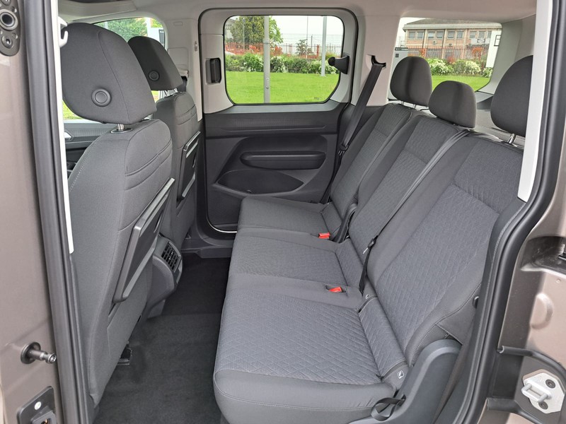 Volkswagen VIC Caddy KOMBILife 90 CRD A7