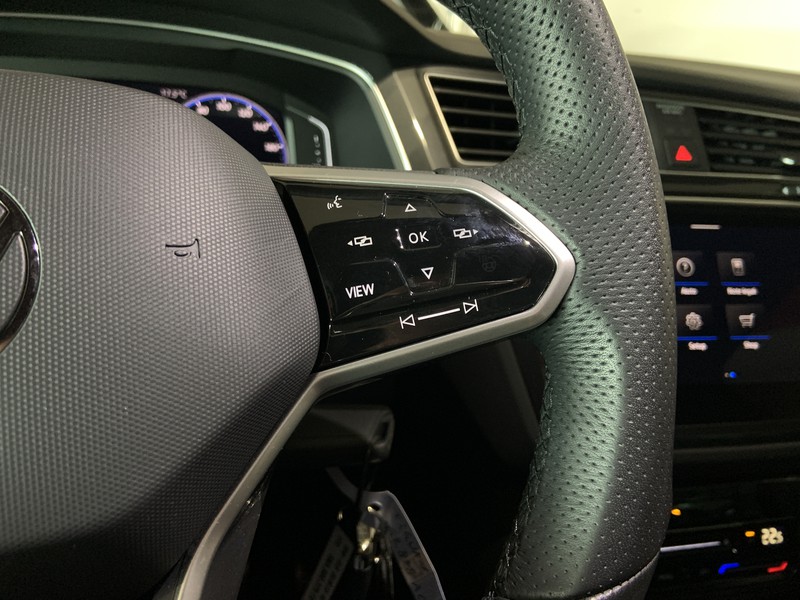 Volkswagen Tiguan 2.0 tdi r-line 150cv dsg