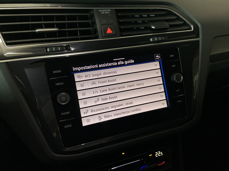 Volkswagen Tiguan 2.0 tdi r-line 150cv dsg