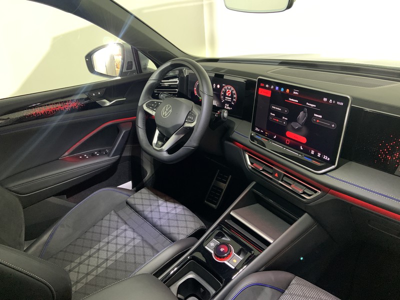 Volkswagen Tiguan 2.0 tdi r-line 150cv dsg