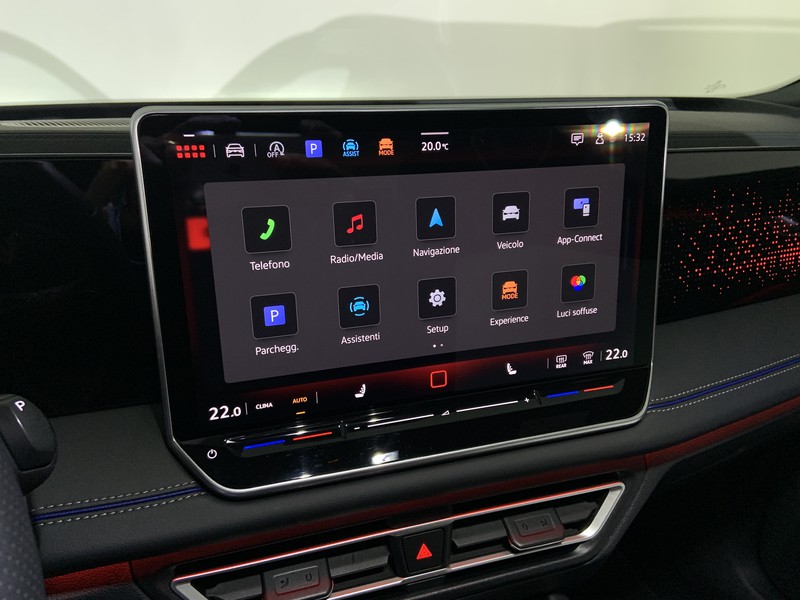 Volkswagen Tiguan 2.0 tdi r-line 150cv dsg