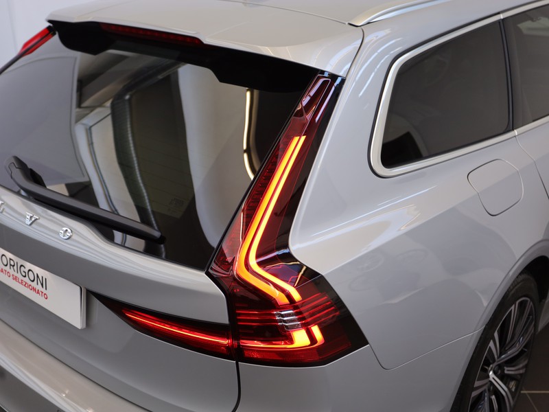 Volvo V90 2.0 b4 plus bright auto