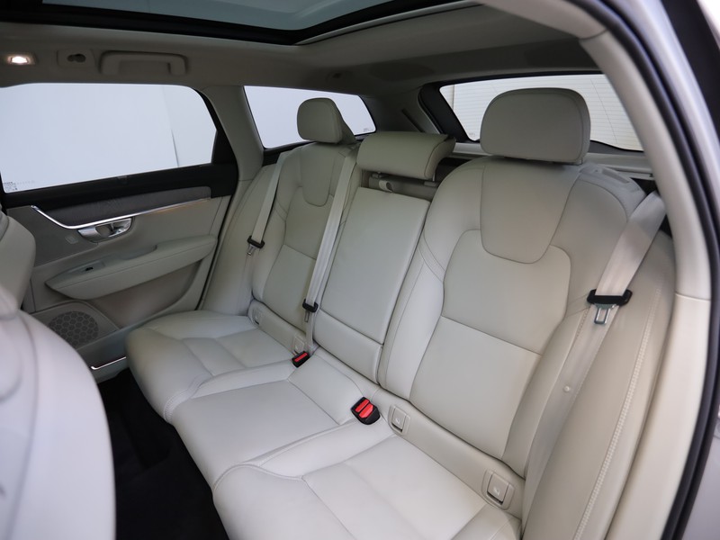 Volvo V90 2.0 b4 plus bright auto