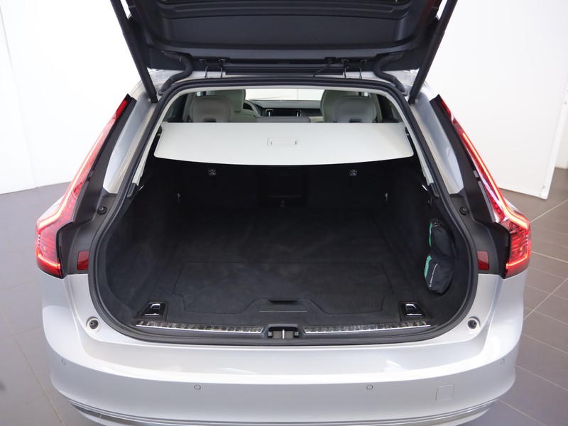Volvo V90 2.0 b4 plus bright auto