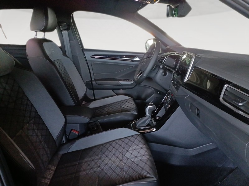 Volkswagen T-Roc 1.5 tsi r-line dsg