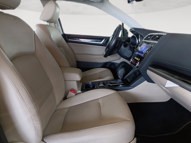 Subaru Outback 2.5i premium lineartronic