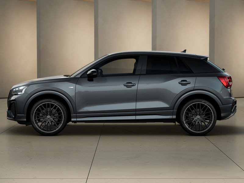 Audi Q2 35 1.5 tfsi identity black s-tronic