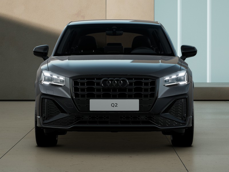 Audi Q2 35 1.5 tfsi identity black s-tronic
