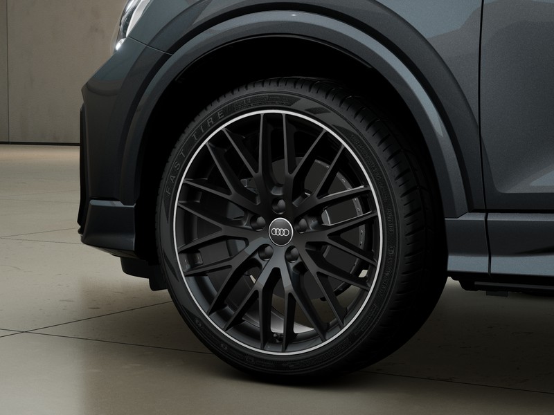 Audi Q2 35 1.5 tfsi identity black s-tronic
