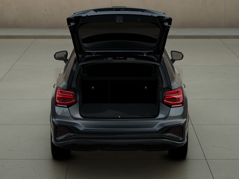 Audi Q2 35 1.5 tfsi identity black s-tronic
