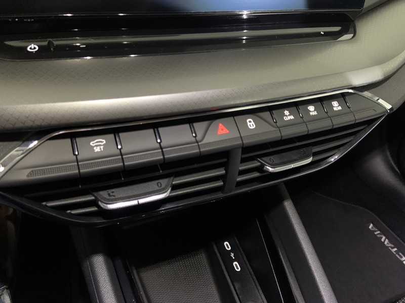 Skoda Octavia wagon 1.5 g-tec ambition 130cv dsg