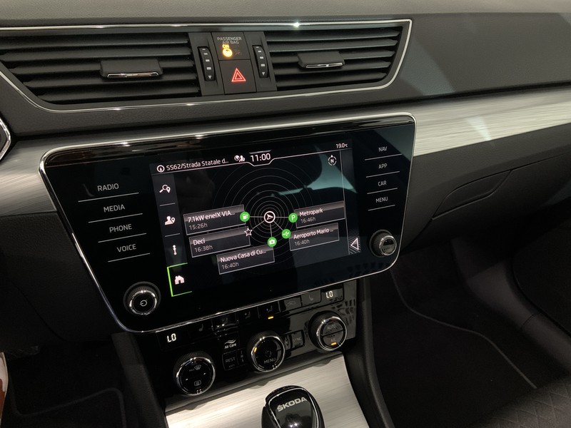 Skoda Superb wagon 2.0 tdi evo executive 150cv dsg