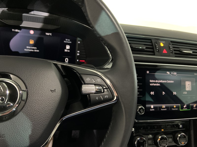 Skoda Superb wagon 2.0 tdi evo executive 150cv dsg